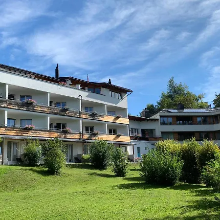 Aparthotel Hotel Haus Am Waldrand