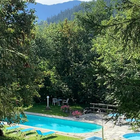Hotel Haus Am Waldrand 3*