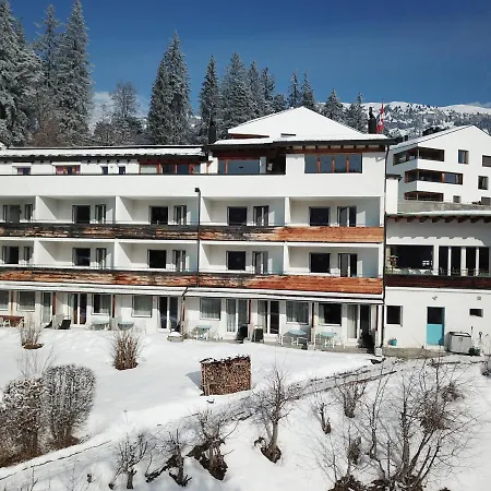 Hotel Haus Am Waldrand 3* Flims