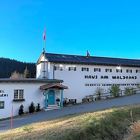 Aparthotel Hotel Am Waldrand