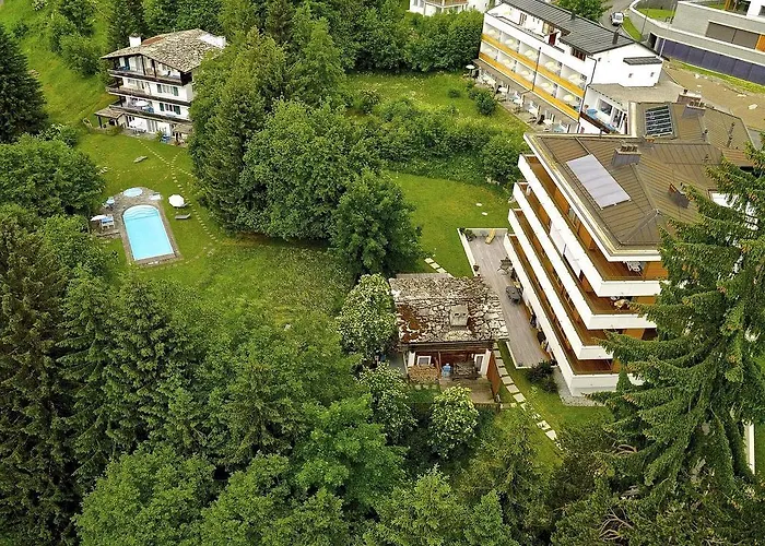 Apart Otel Haus Am Waldrand 3*