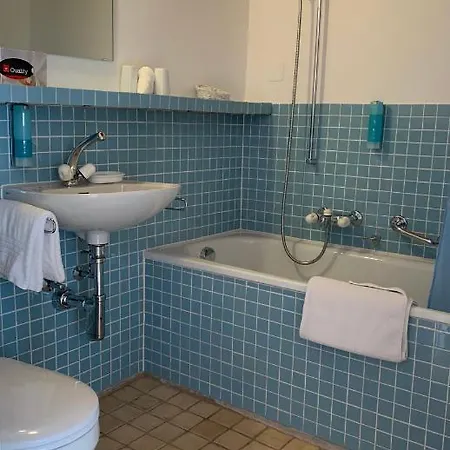 Aparthotel Haus Am Waldrand Flims