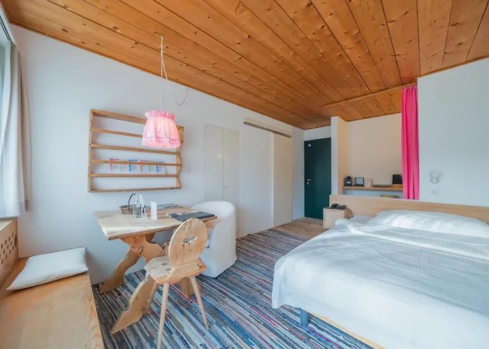 Haus Am Waldrand Ξενοδοχείο με διαμερίσματα Φιλμς