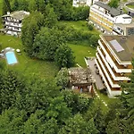Apartmanhotel Haus Am Waldrand 3*